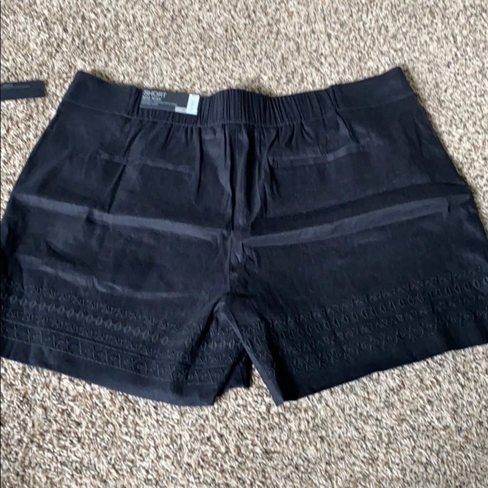 Apt 9 Mid Rise Shorts BRAND NEW